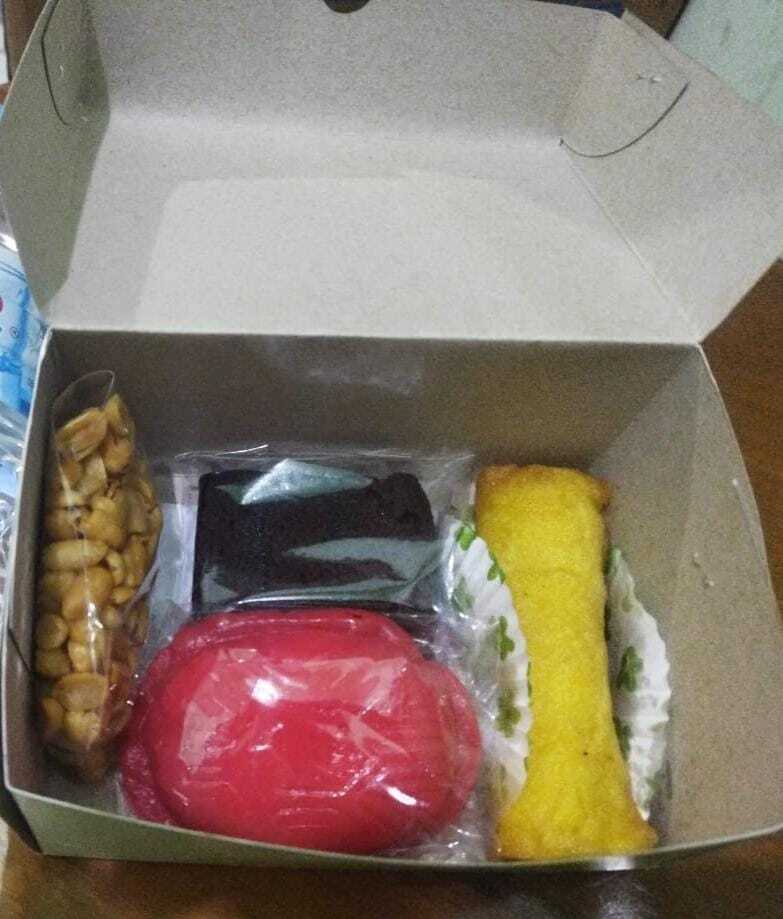 Snack Dari R TigaSerangkai | Belanja Online Keperluan Instansi No.1 di Indonesia